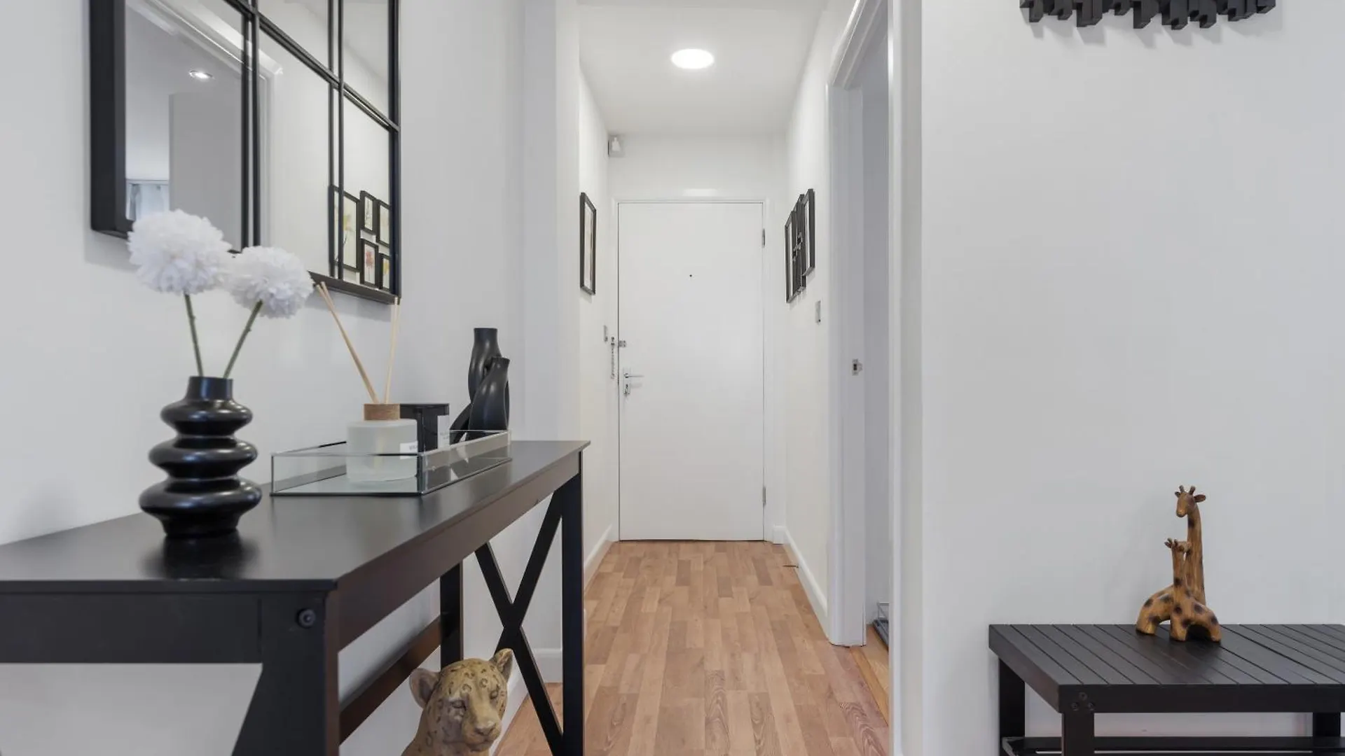 Westferry Road Villa London 0*,  United Kingdom